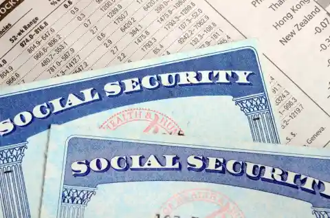 Social Security Crisis Deepens: Five Fixes on the Table as Benefit Cuts Loom